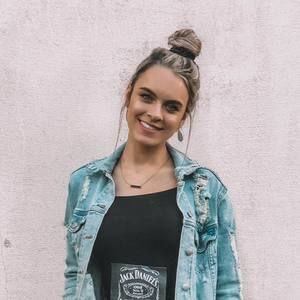 Meet your Posher, Olivia